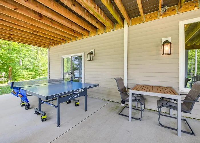 Lake Anna Home W/ Dock & Private Shoreline!