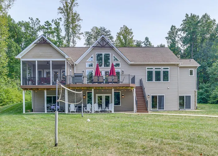 Lake Anna Home W/ Dock & Private Shoreline!
